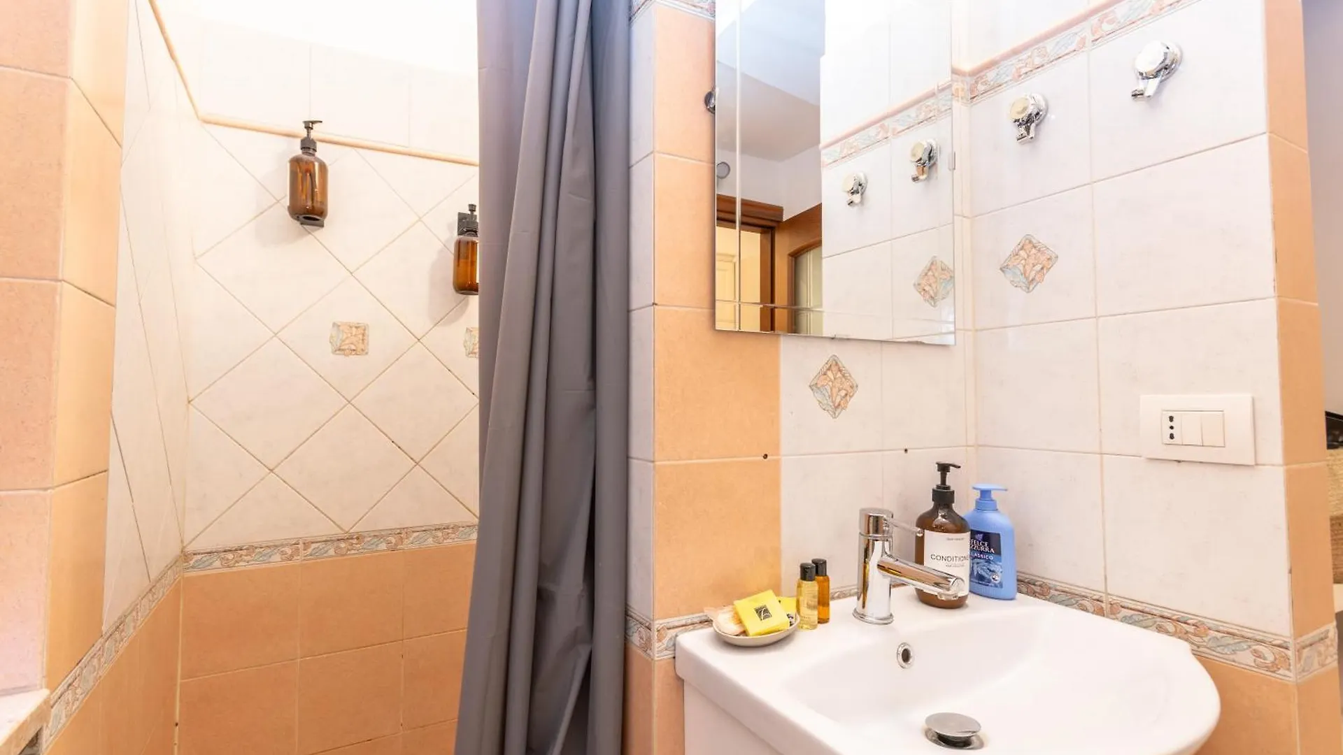 شقة Modern Loft In Milan Near Metro And San Siro